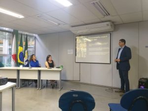 Prefeito de Betim detalha plano de governo em coletiva com mídia local