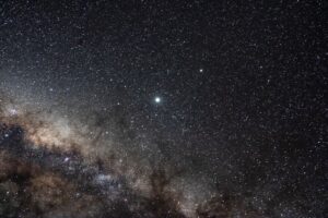 Explosão rara, pode tornar visível “nova” estrela no céu 
